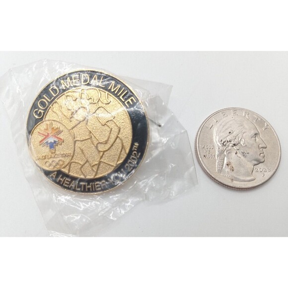2002 SALT LAKE CITY OLYMPIC PIN / BUTTON GOLD MEDAL MILE A HEALTHIER YOU 2002 - Picture 1 of 4